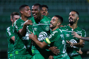 Notícia - Chapecoense vence o Brusque e fatura estadual