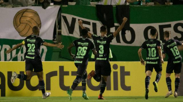 Notícia - Noite de decisão para a Chapecoense