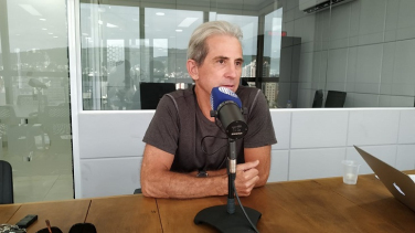 Notícia - Candidato e ex-prefeito do PT debatem gestão pública