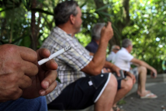 Notícia - Dia Nacional de Combate ao Fumo reforça os males que o cigarro traz à saúde