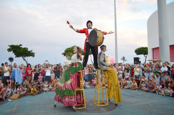 Notícia - A festa do Della para a criançada