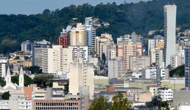 Notícia - Cidade da região está entre as 100 que mais geraram empregos em um ano no país