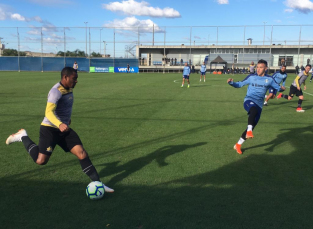 Notícia - Criciúma perde jogo-treino para o Grêmio