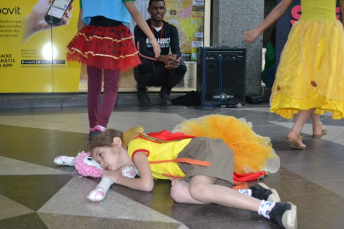 Notícia - Apresentações de dança marcaram a semana nos terminais de Criciúma