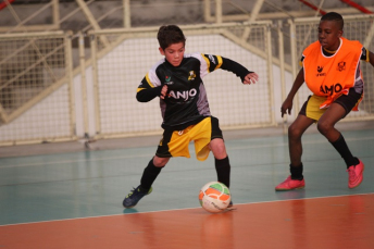 Notícia - Festival Anjos do Futsal reúne 1,2 mil garotos