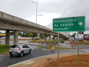 Notícia - Inauguração do viaduto sobre a Avenida Santos Dumont altera trânsito na região