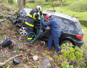 Notícia - Grave acidente de trânsito é registrado em Urussanga