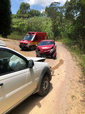 Notícia - Colisão frontal deixa duas pessoas feridas em Santo Expedito