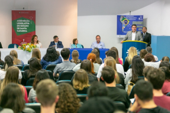 Notícia - Alesc debate efeitos do acordo entre Mercosul e União Europeia