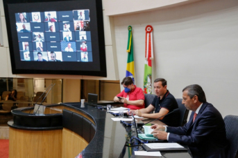 Notícia - Deputados aprovam projetos para enfrentar pandemia no estado