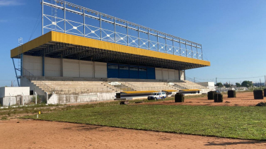 Notícia - Obras da Arena Multiuso de Araranguá devem ficar prontas em 90 dias