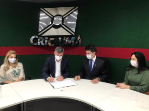 Notícia - Ricardo Fabris assume Prefeitura de Criciúma