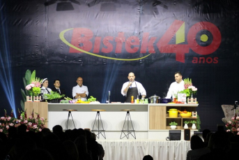 Notícia - Curso de Gastronomia da Unesc na Aula Show com Chef Fogaça