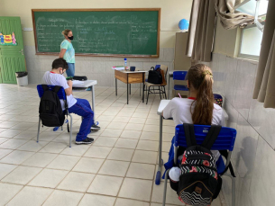 Notícia - Secretário garante que “escolas estão seguras” para volta às aulas