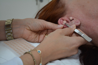 Notícia - Mais de 300 atendimentos de auriculoterapia em Morro da Fumaça