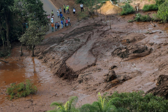 Notícia - Bolsonaro anuncia ida a Brumadinho neste sábado