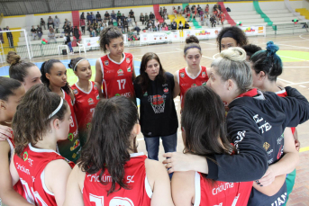 Notícia - Basquete feminino de Criciúma vence o Catarinense Sub-15