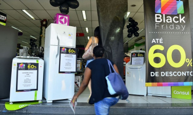 Notícia - Vendas do comércio sobem 6,1% no fim de semana da Black Friday