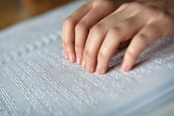 Notícia - TRF4 reafirma obrigatoriedade de Libras e Braille nos currículos de instituições de ensino superior