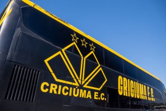 Notícia - FOTOS: o novo ônibus do Criciúma