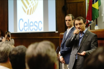 Notícia - Governador faz visita à Celesc e reforça metas