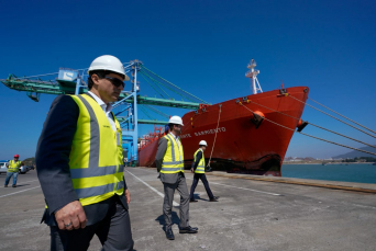 Notícia - Porto de Imbituba recebe visita do governador