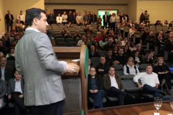 Notícia - Governador defende a Política Hospitalar Catarinense