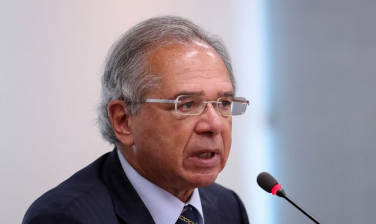 Notícia - PIB do terceiro trimestre mostra recuperação em V, diz Paulo Guedes