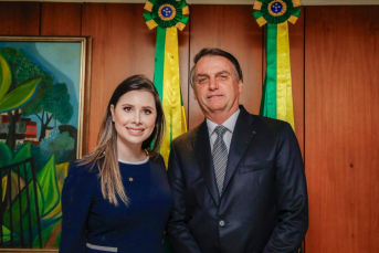 Notícia - Bolsonaro sinalizou ida ao Patriota em reunião com lideranças, aponta deputada 