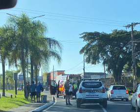 Notícia - Motociclista atropela jovem na Avenida Centenário (VÍDEO)