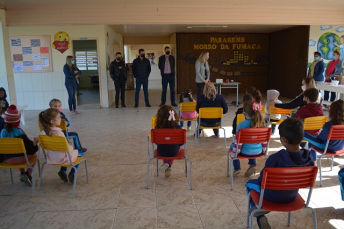 Notícia - Aniversário de Morro da Fumaça é comemorado nas escolas