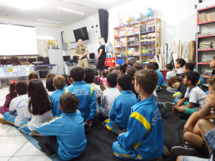 Notícia - Escola infantil de Arroio do Silva recebe palestra de trânsito seguro