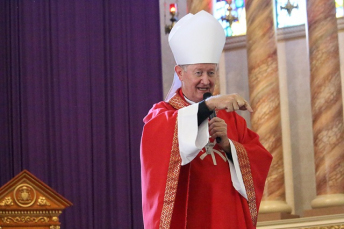 Notícia - Em vez de procissão, carreata no Corpus Christi (ÁUDIO)