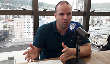 Notícia - Jessé explica postagem sobre governador e gravidez