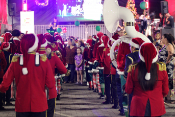 Notícia - Desfiles temáticos de Natal seguem até quinta em Criciúma