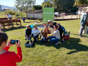 Notícia - Sicredi mobiliza rede voluntária no Dia de Cooperar