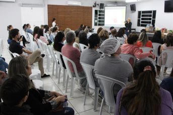 Notícia - Encontro de celíacos promove informação, acolhimento e inclusão alimentar em Criciúma