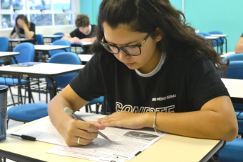 Notícia - Inscrições abertas às bolsas de estudo para o ensino médio