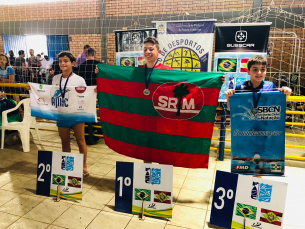 Notícia - Natação da S.R. Mampituba/FME Criciúma conquista 14 medalhas em Estadual