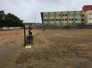 Notícia - Há 11 anos em obras, escola de Araranguá segue inacabada