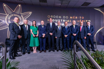 Notícia - Empresários recebem Ordem do Mérito Industrial 