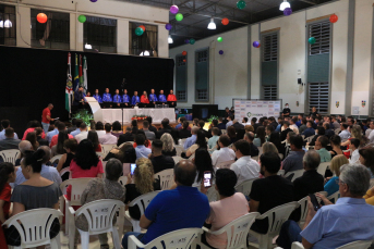 Notícia - Formandos da UniSatc colam grau em Gabinete 