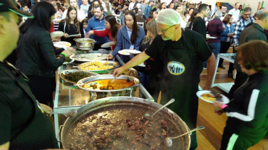 Notícia - Últimos dias para garantir os ingressos da Feijoada Mágica da Nossa Casa