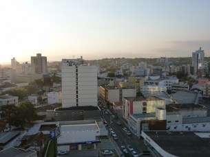 Notícia - Depois da quarta quente, mais calor nos próximos dias