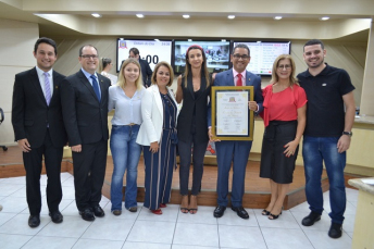 Notícia - Curso de Direito da Unesc recebe homenagem