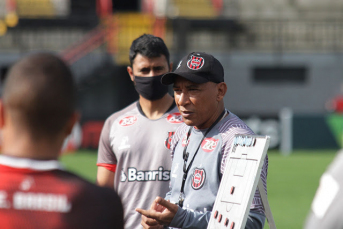 Notícia - Quem é Hemerson Maria, o novo técnico do Tigre