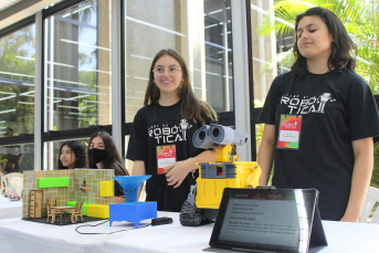 Notícia - Alunos apresentam trabalhos de robótica realizados em parceria com o Sesi Senai