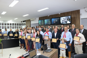 Notícia - Câmara de Içara homenageia o 20 de setembro