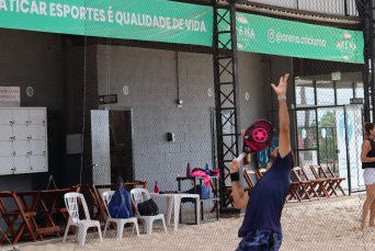 Notícia - Melhor atleta de Beach Tennis do Brasil treina nesta terça-feira em Criciúma 