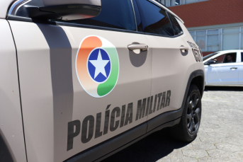 Notícia - PM apreende dois adolescentes após furto de carro